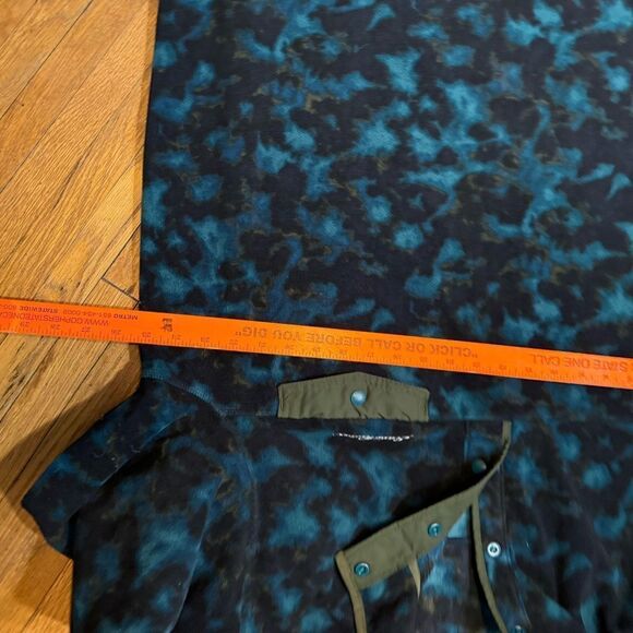 Eddie Bauer T Snap Printed Fleece - Picture 6 of 7